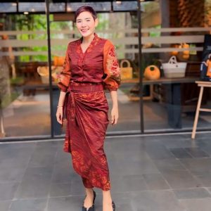 Top Gissela Tenun Bordir
